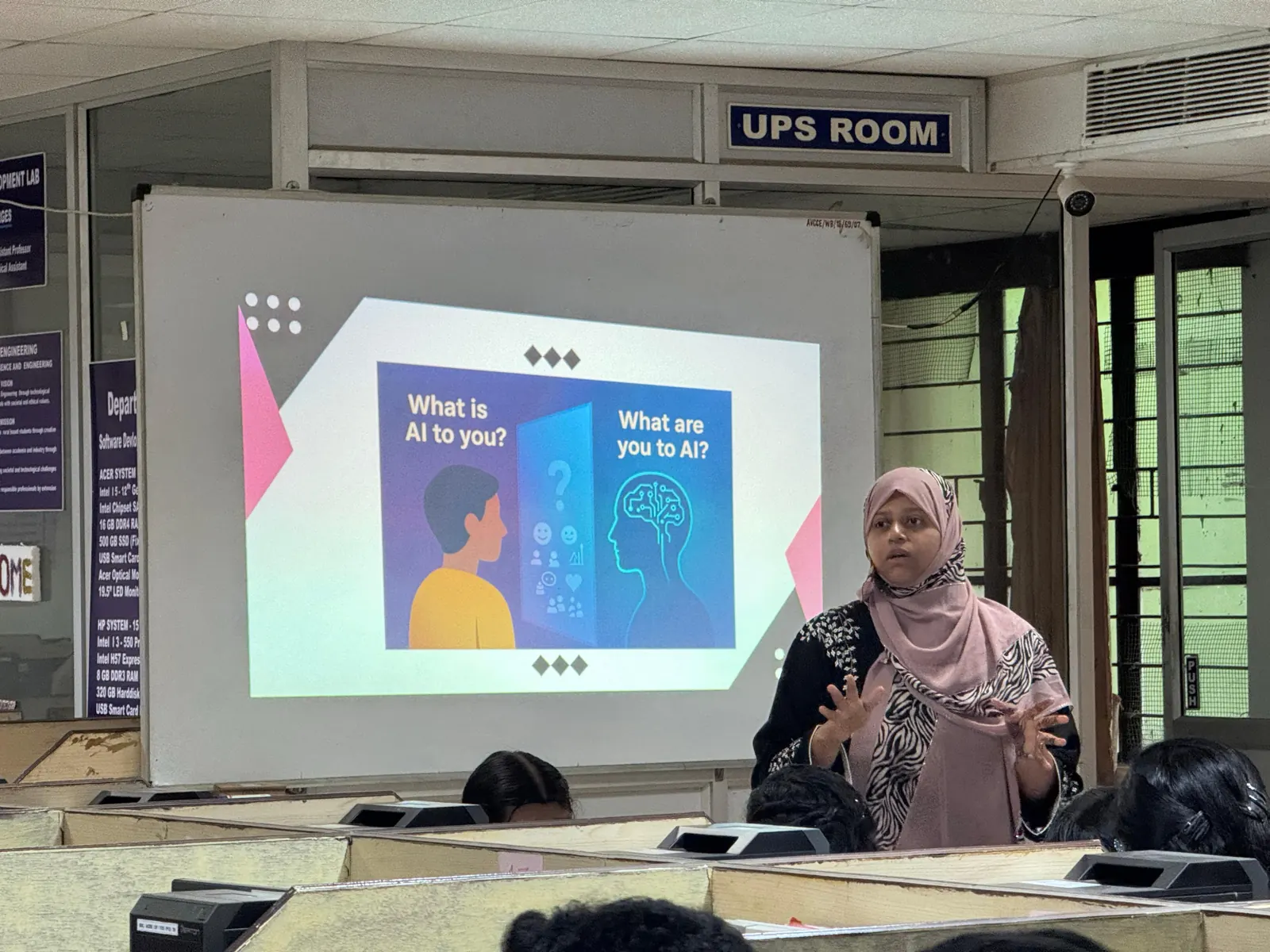 Salma leading a generative AI workshop